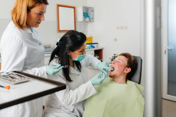 Best Weekend Emergency Dentist in Amherst, TX